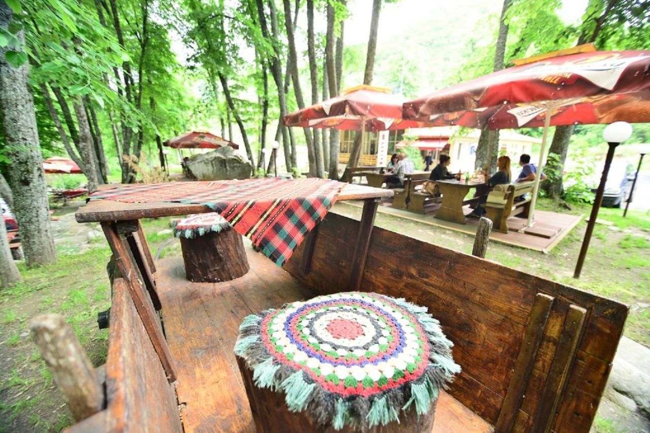 Hotel Valdis Pastra ภายนอก รูปภาพ